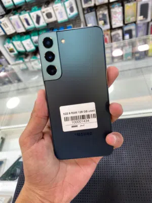 Samsung s22 8Ram 128g  مستعمل بحالة الجديد  يوجد خدمة توصيل