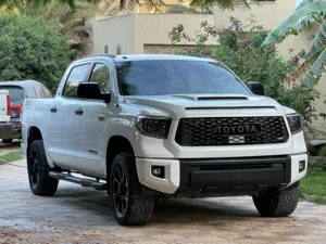 Used Toyota Tundra in Tripoli