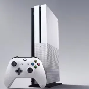 Xbox One S 1TB للبيع  أداء ممتاز وسعر مناسب