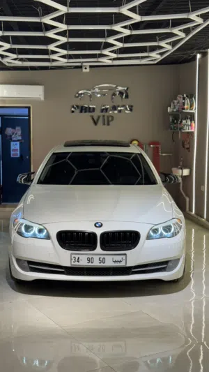 BMW_F10_2012_528سيارة الله يبارك مرش معجون سيرية ديسكو وقومة تبارك الله وان شاءالله منقصروش مع حد