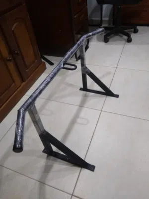 Pull-up Bar عقلة حائط