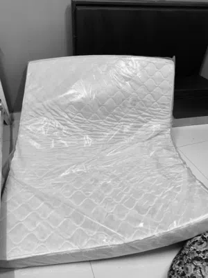 Big size mattress new only 3 month old