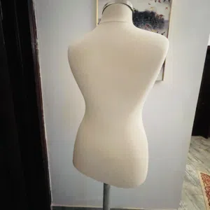مانيكان نسائي
