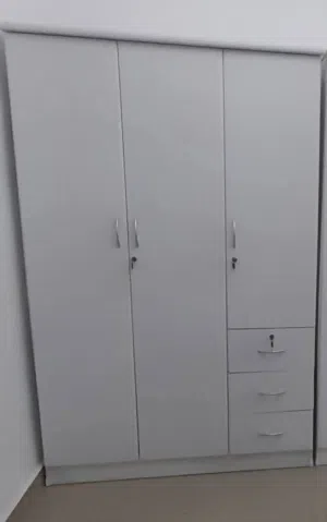 brand new  saling  wardrobe