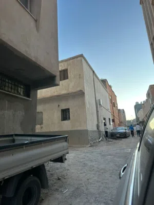 منزل طابقين