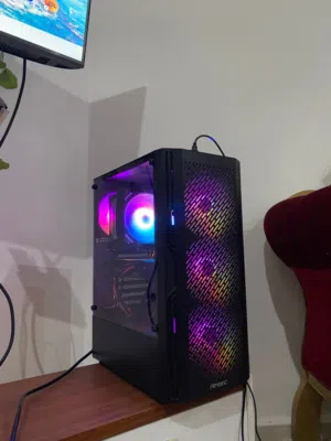 تجميعه قوية بشاشة او بدون شاشه للبيع بكرت 6700XT 12GB
