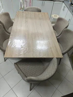طاولة طعام لستة أشخاص