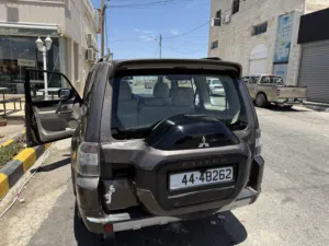 Used Mitsubishi Pajero in Salt