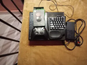 Xbox one  مع كيبورد و ماوس