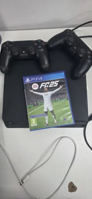 PlayStation 4 PlayStation for sale in Al Dakhiliya