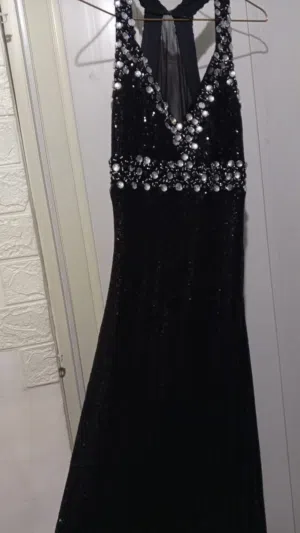 فستان سهرة اسود ترتر  مقاس 42