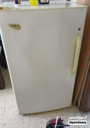 فريزر مستعمل بحاجة لصيانة