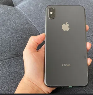 Apple iPhone XS 128 GB in Amman