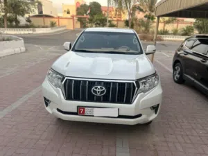 Toyota Prada Model : 2020. White pearl color , Original paint , free Accident.