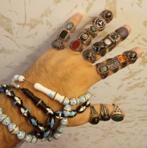 خواتم فضه رجالي مطعمه بالحجر الكريم