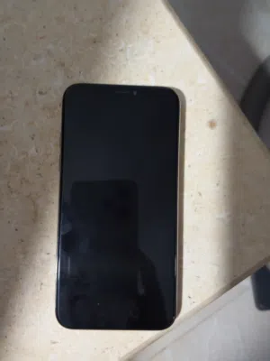 ايفون xsربي إيبارك