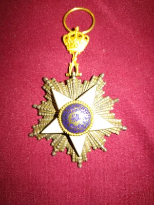 بالتضامن مع اشقاءنا فالبحرين ضد اى اعتداء عليهم سيتم ايقاف الاعلان لحين زوال الاعتداء