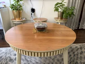 Modern Coffee Table with 3 Stools – Stylish Design