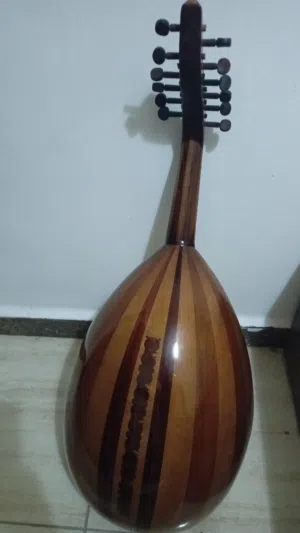 عود مستعمل بحالة الوكالة