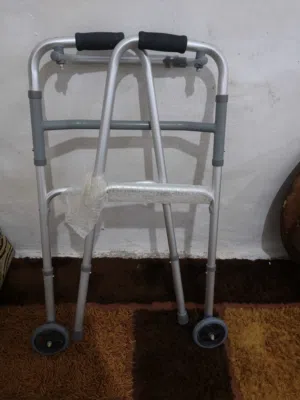 البيع ملتزمت طبي