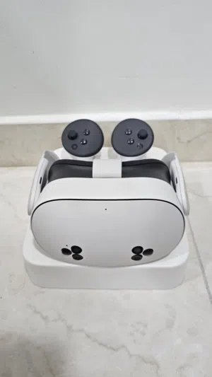 للبيع جهاز VR Meta quest3S