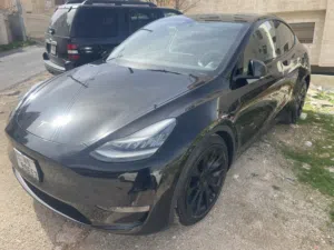 تيسلا صنف Y موديل 2021 مقاعد 7 للبيع