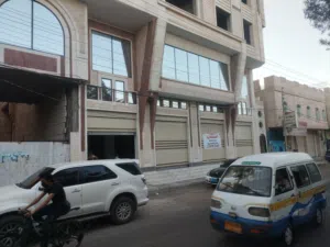 عماره تجاريه دورين وبدورم معا المحلات