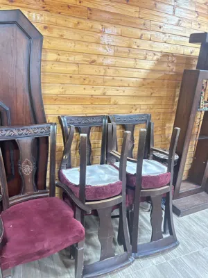 طاولات سفرة مع شماعه