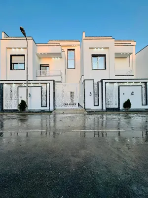 More than 6 bedrooms . 4 Bathrooms . 360 m20