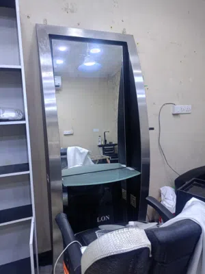 اثاث صالو حلاقه مستعمل للبيع