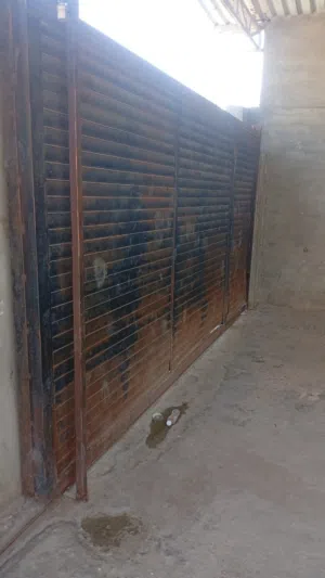باب سحاب وسقف كراج زينقو للبيع