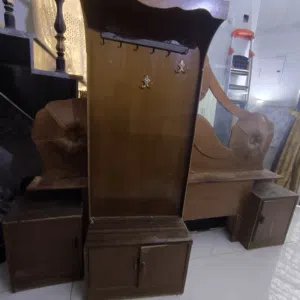 تاج غرفه نوم وزاويه ملابس