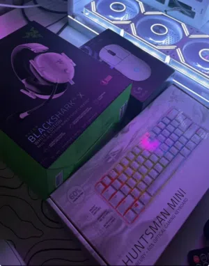 Keybored mouse and headset