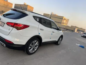 Used Hyundai Santa Fe in Dhi Qar