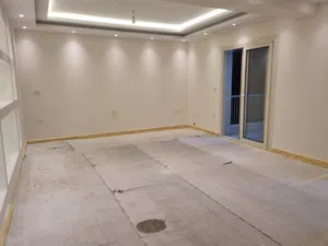 شقة للبيع بمصر الجديدة منطقة كلية البنات 230 متر دور ثاني