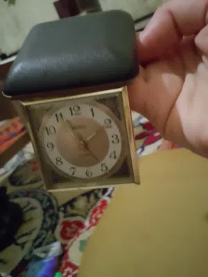 ساعه تكويك ياباني