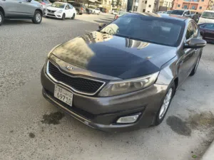 للبيع كيا اوبتيما الموديل 2015 شرط الفحص جير مكينه شاصي هىية تأمين سنة جديد عداد 250