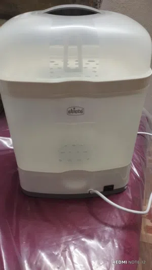 معقم ادوات الرضاعة للاطفال