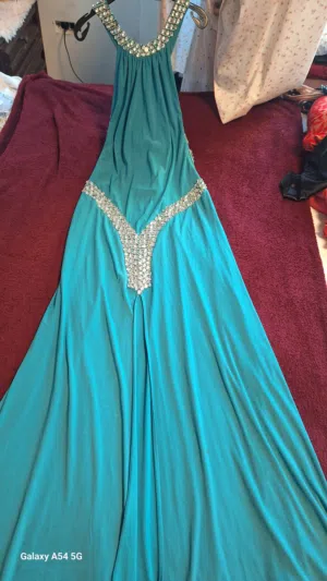 فساتين سهرة راقيه ومرتبة