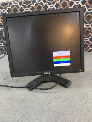 شاشه مكتب مستعمله نضيفه جداً