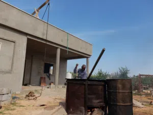 صيانة وعزل الأسطح بالاسفلت القطران والرول المقطرنة