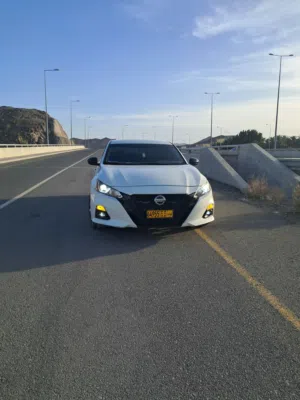Used Nissan Altima in Al Dakhiliya