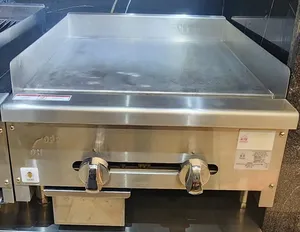 معدات مطعم برجر شبه جديد