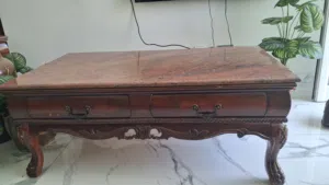 مجموعة طاولات خشبية