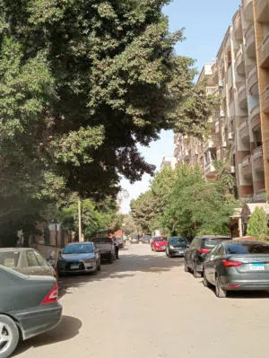 شقه للبيع في حدائق الاهرام امامي