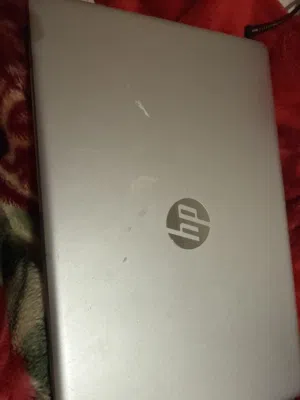لابتوب hp مستعمل حاله جبده  المواصفات في الصورة