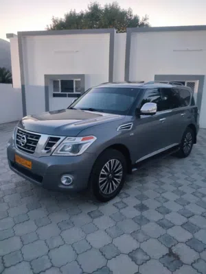 نيسان ايرماد 2019  محول نيسان بترول تغير الدعاية الأمامية والخلفية مع الرنجات