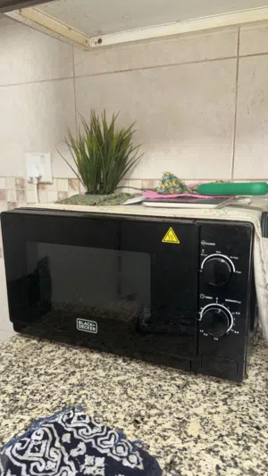 Microwave Black+Decker good working condition