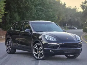 PORSCHE CAYENNE 2014 KOREAN //V8 DIESEL // FULL OPITION // GOOD CONDITION