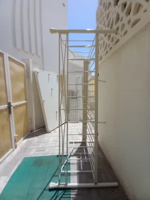 سرير ممتاز مع مرتبة جديدة للبيع